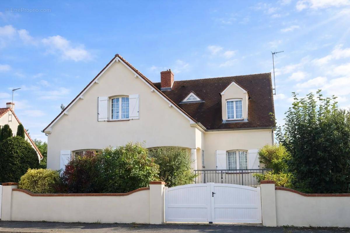 Maison à LUCE