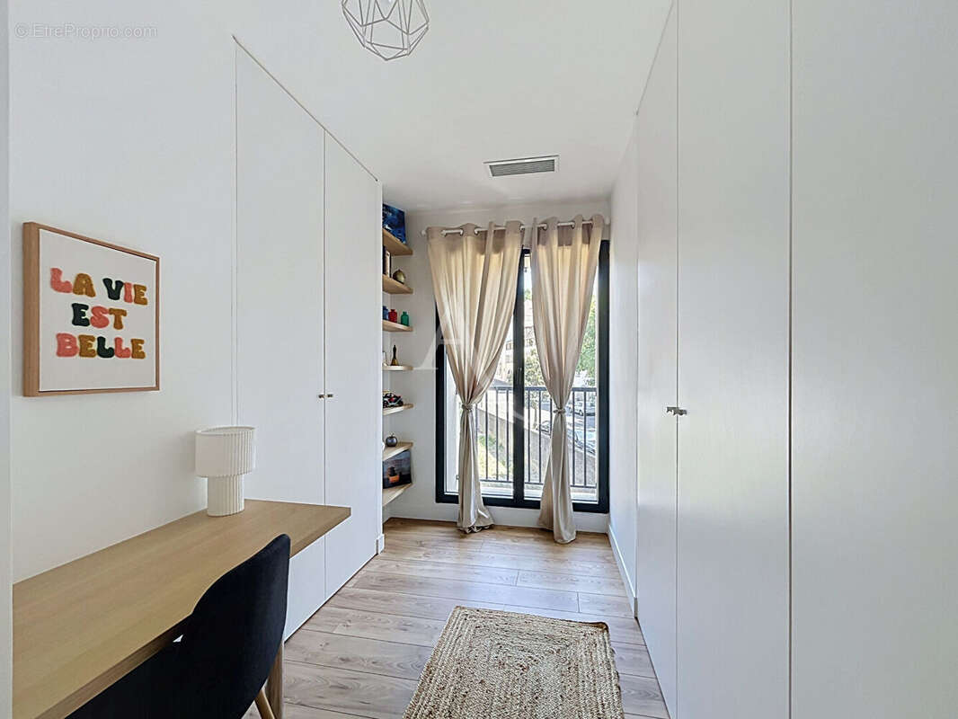 Billère Centre - Appartement T3 triplex avec jardin privatif et stationnement - photo 4
