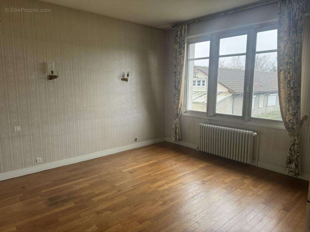 Maison à LAMOTTE-BEUVRON