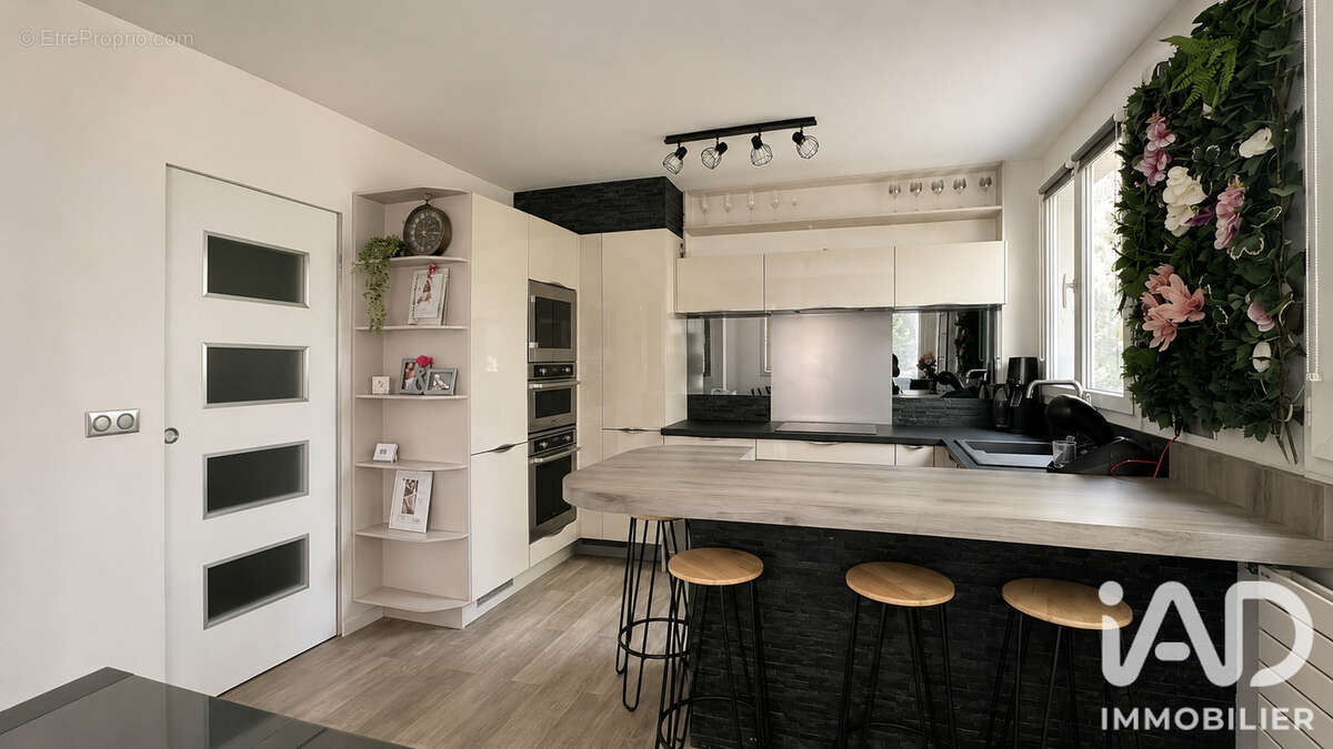 Photo 4 - Appartement à VILLIERS-SUR-ORGE