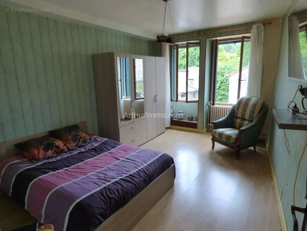 Maison à ANCY-LE-FRANC