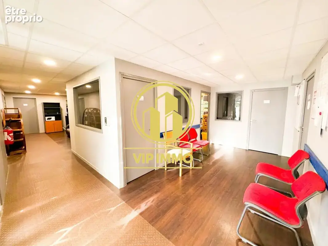 Commerce 745 m² à vendre à Villeneuve-D'ascq (59650) - photo 7