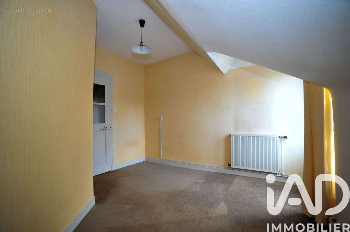 Maison 144 m² à Romorantin-Lanthenay  - photo 9