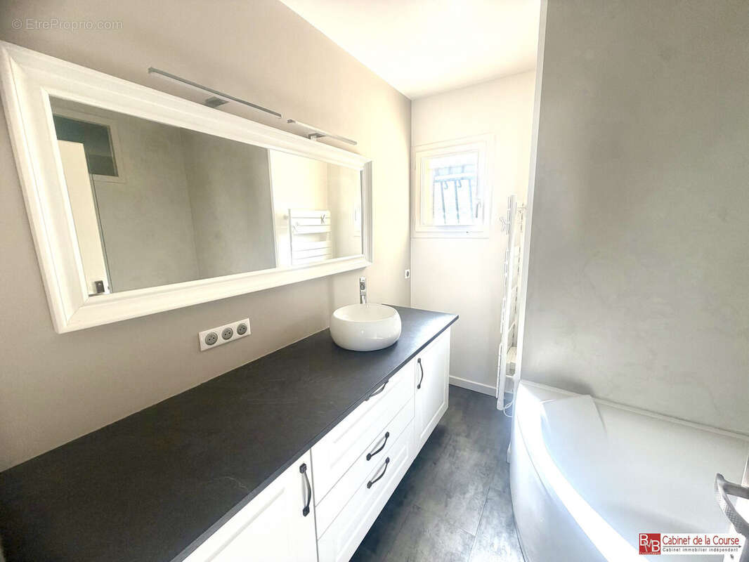 Maison à SAINT-ANDRE-DE-CUBZAC