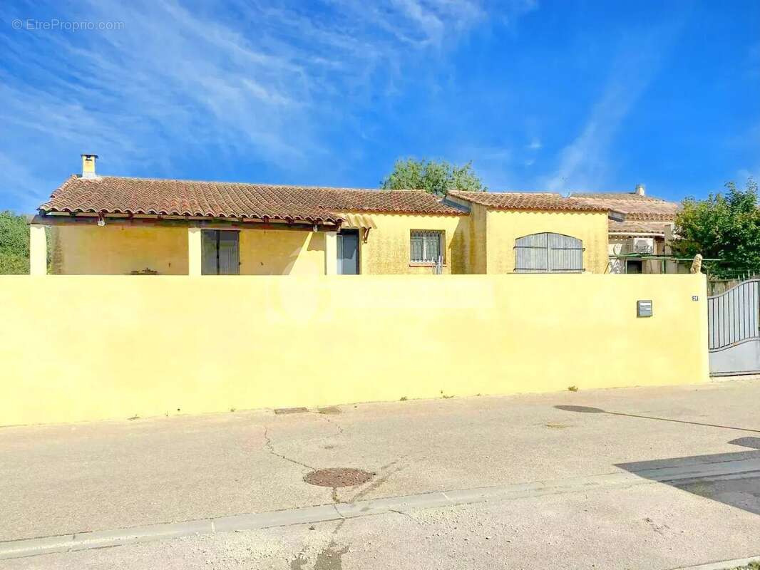 Maison à SAINT-ETIENNE-DU-GRES