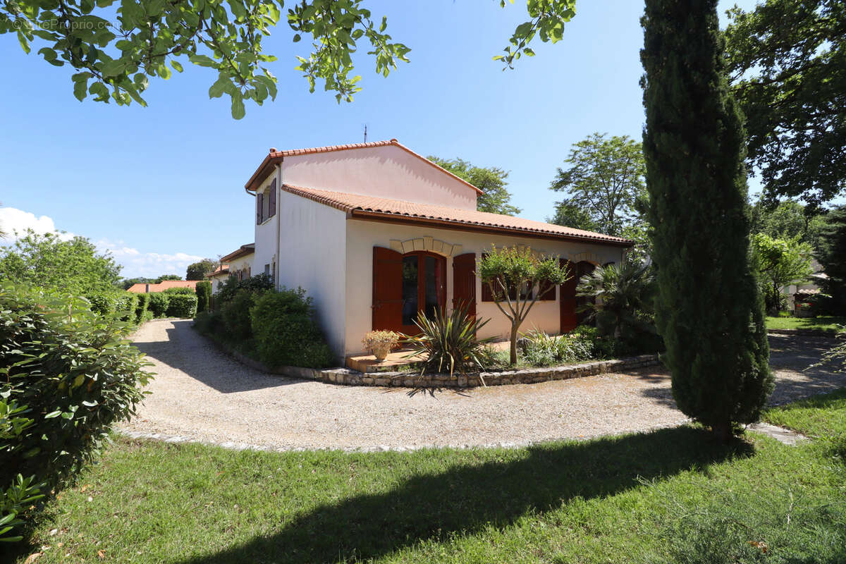 Maison à MESCHERS-SUR-GIRONDE
