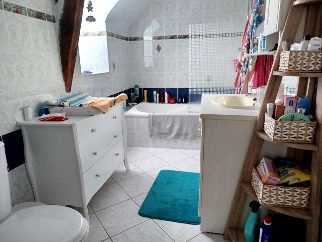 Maison à NAIZIN