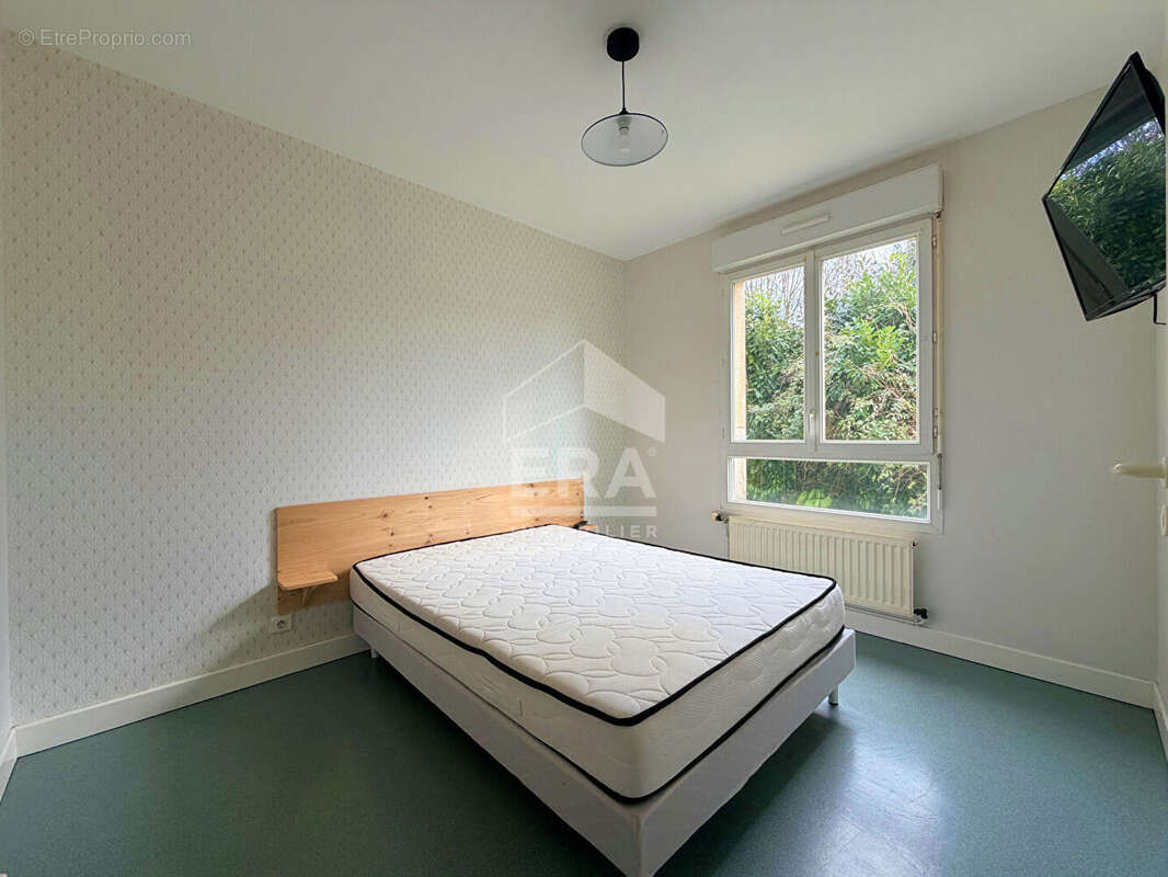 Appartement à ROULLET-SAINT-ESTEPHE