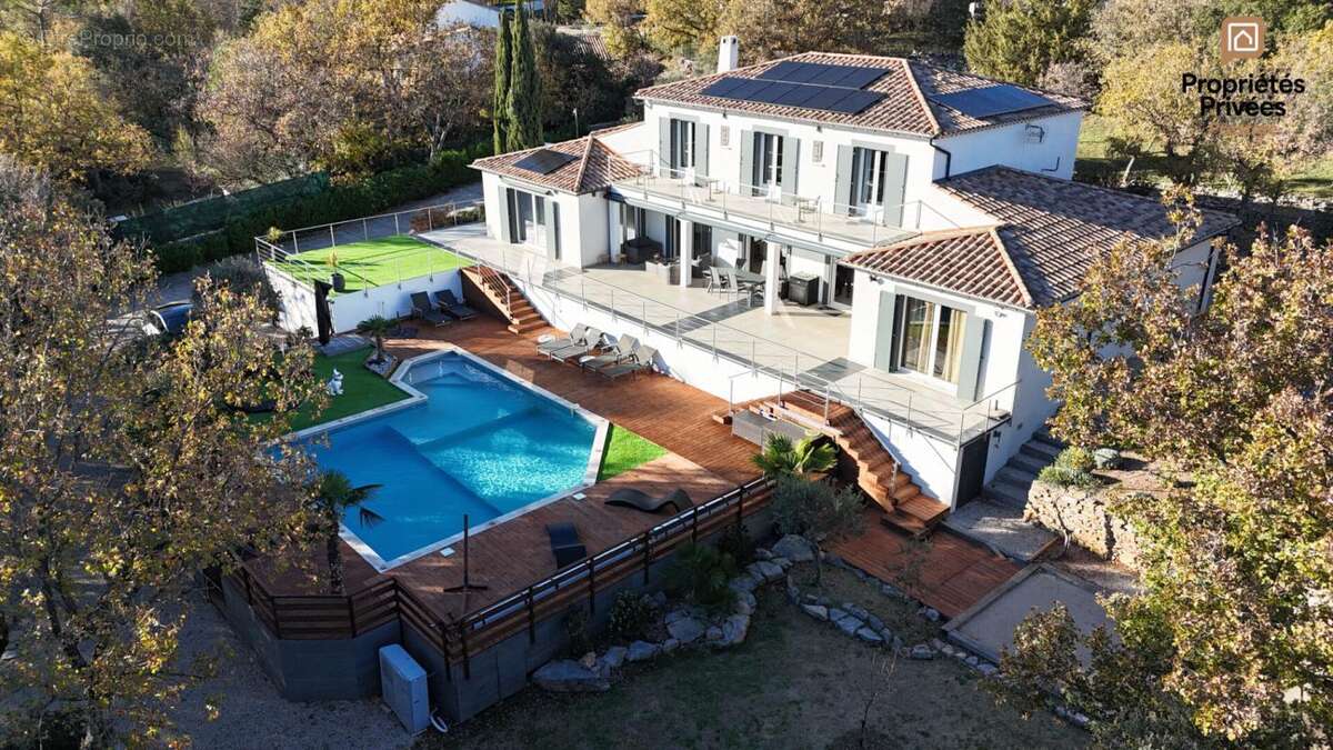 Villa provençale 260 m² ? 4 suites ? piscine, jacuzzi ? terrain paysager 5 000 m² ? DPE A ? Saint-Maximin-la-Sainte-Baume - photo 4