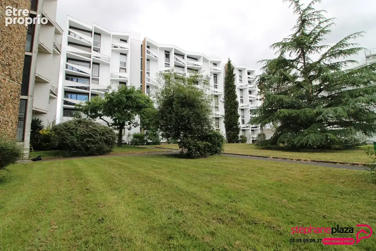 Photo Appartement à Pessac au prix de 215 000€