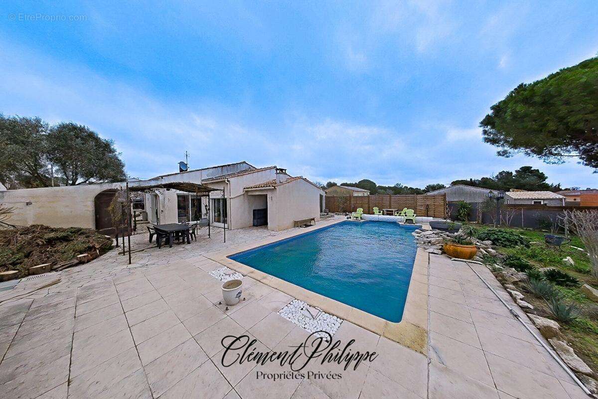 Villa familiale 155 m² avec piscine, 5 chambres et terrain 1 000 m² aux portes de Carcassonne - photo 13