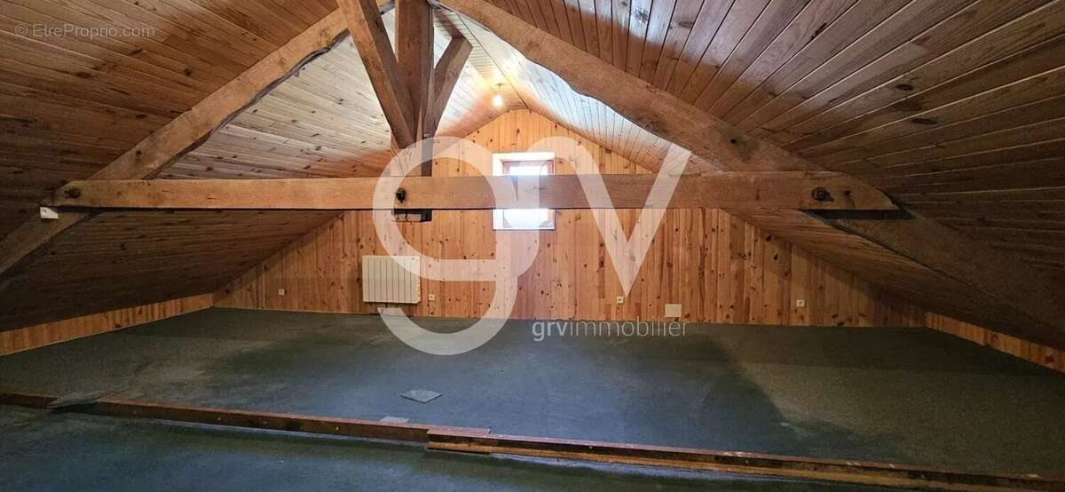 Appartement à LACAPELLE-DEL-FRAISSE