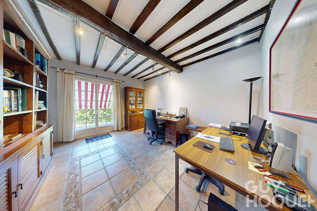 Belle propriété de caractère avec annexe et dépendance - photo 6