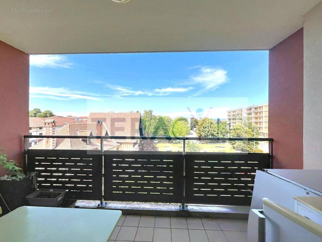 Appartement 72 m² à Villars-Les-Dombes  - photo 1