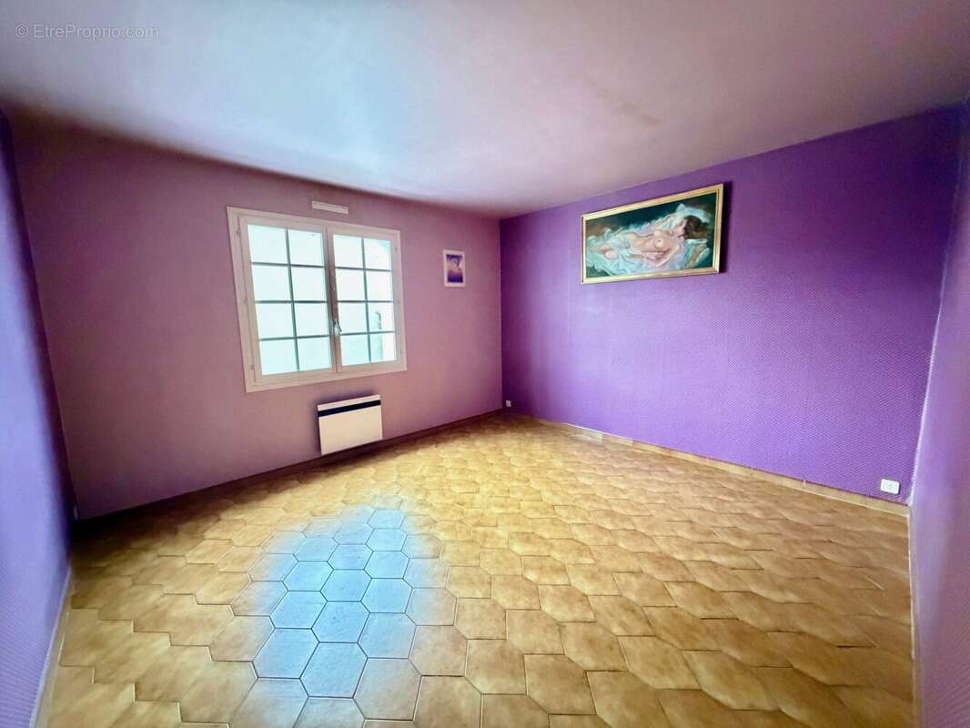 Maison à SURY-LE-COMTAL