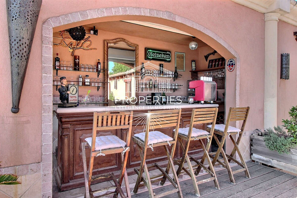 Maison à BORMES-LES-MIMOSAS