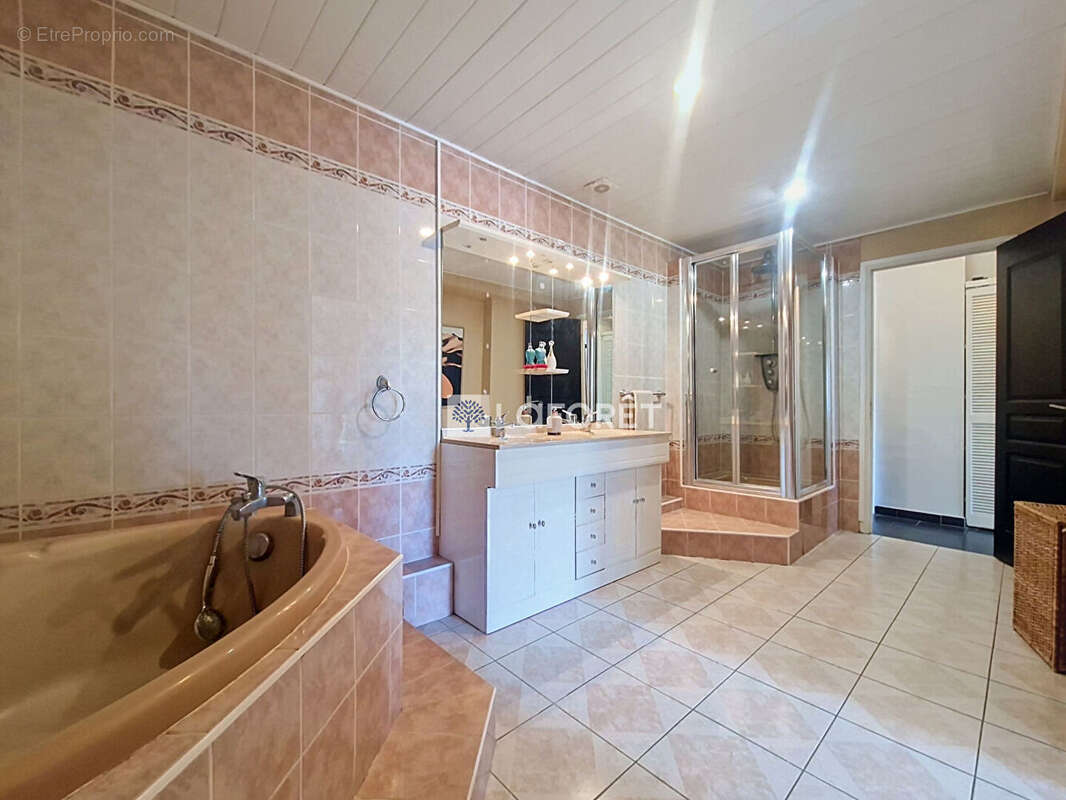 Appartement 3 chambres - Centre ville - photo 7