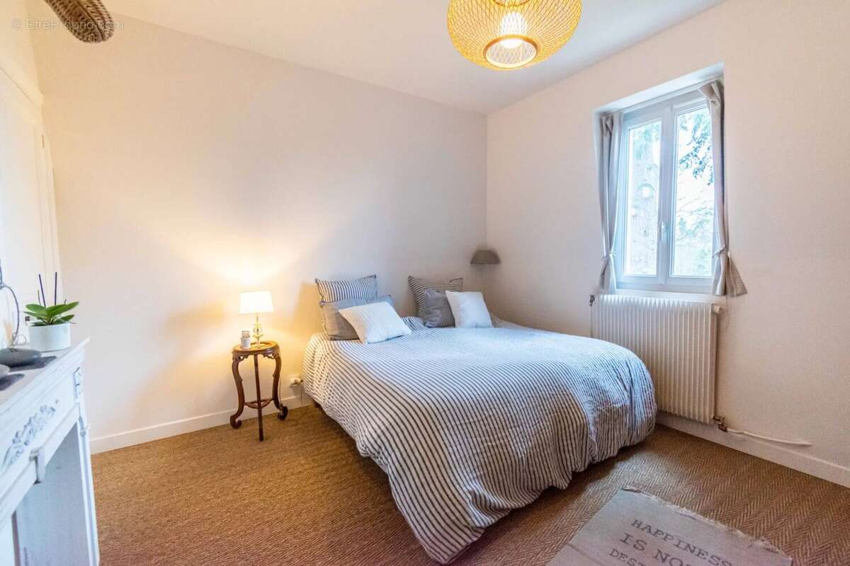 Maison à MONTMORENCY