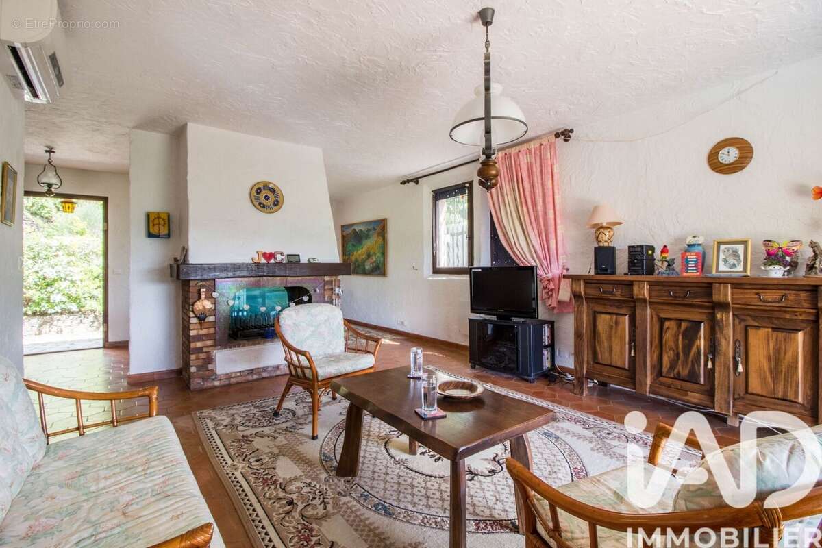 Photo 9 - Maison à TOURRETTES-SUR-LOUP