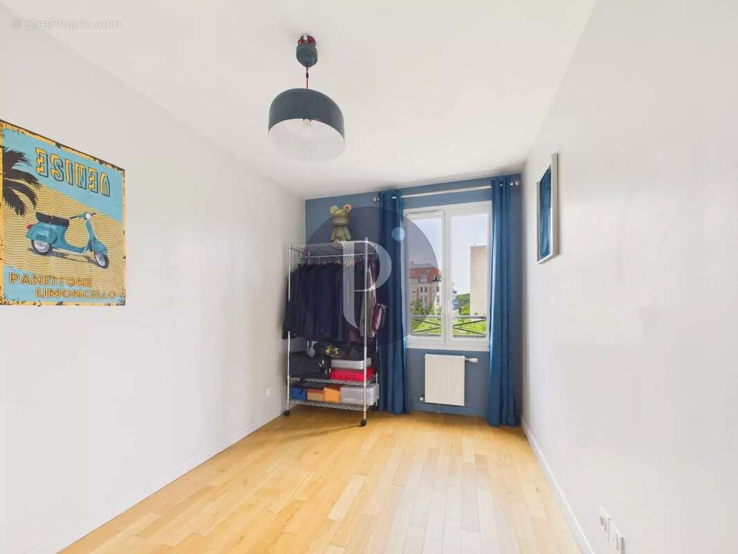 Appartement à LE PLESSIS-ROBINSON