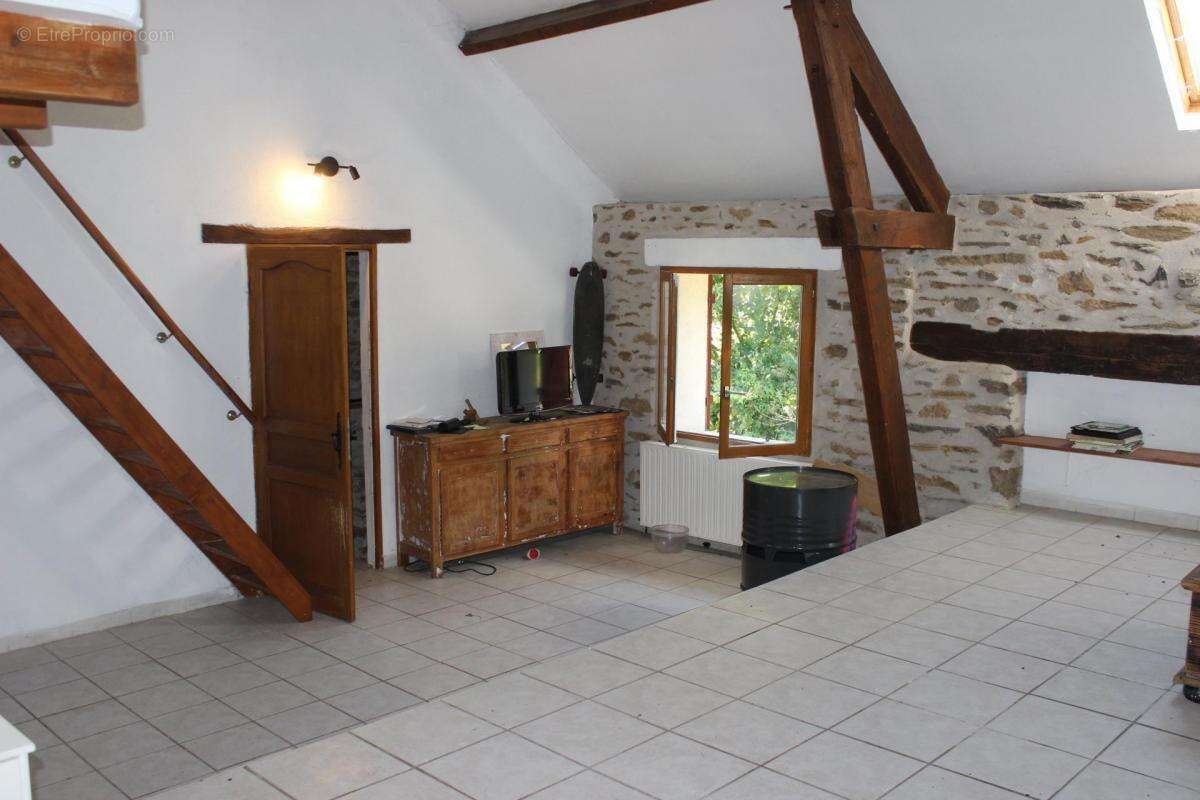 Maison à UZERCHE