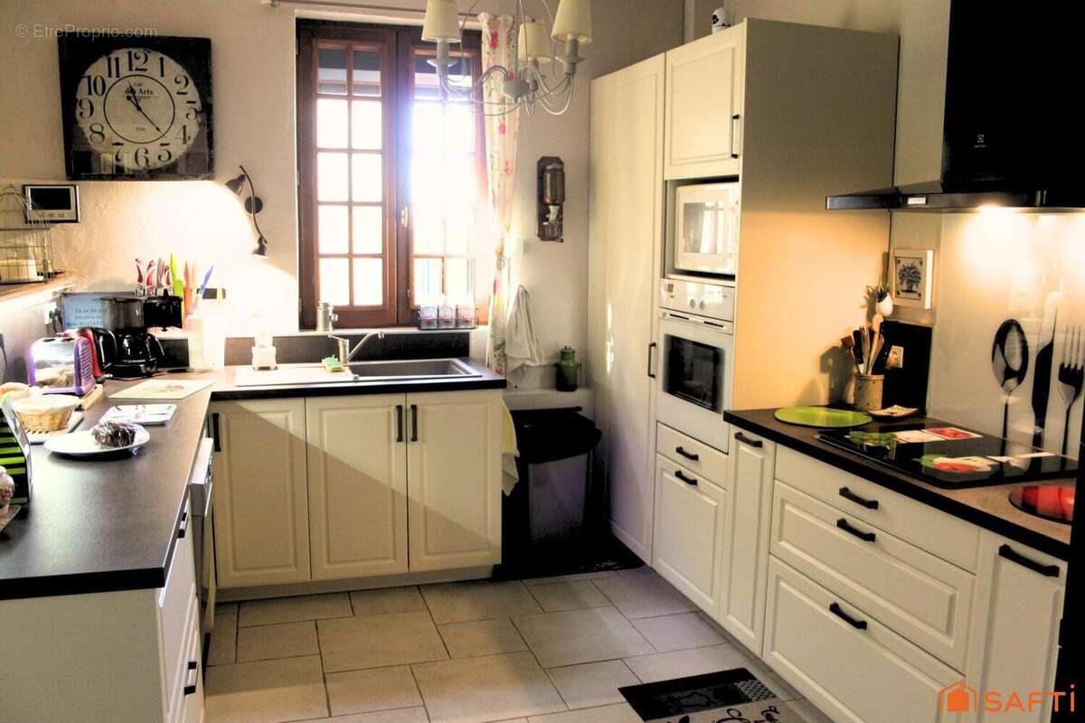 Maison 139 m² à Monceau-Le-Neuf-Et-Faucouzy  - photo 4