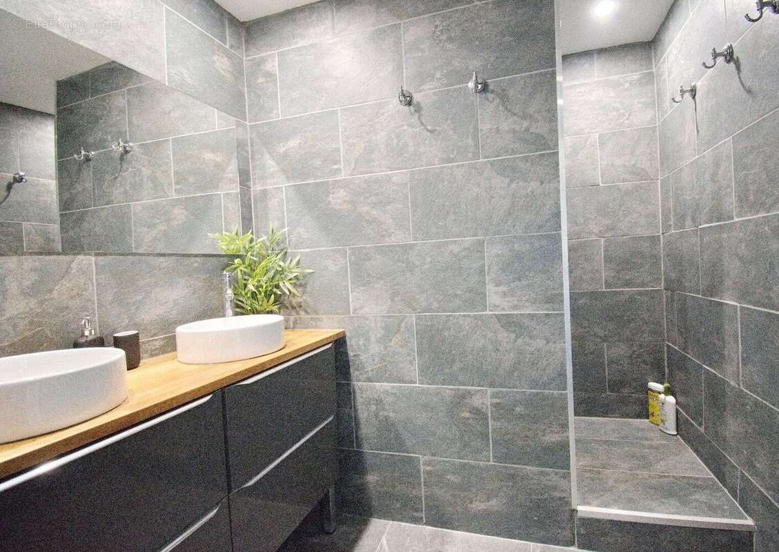 Photo 8 - Maison à LESPIGNAN