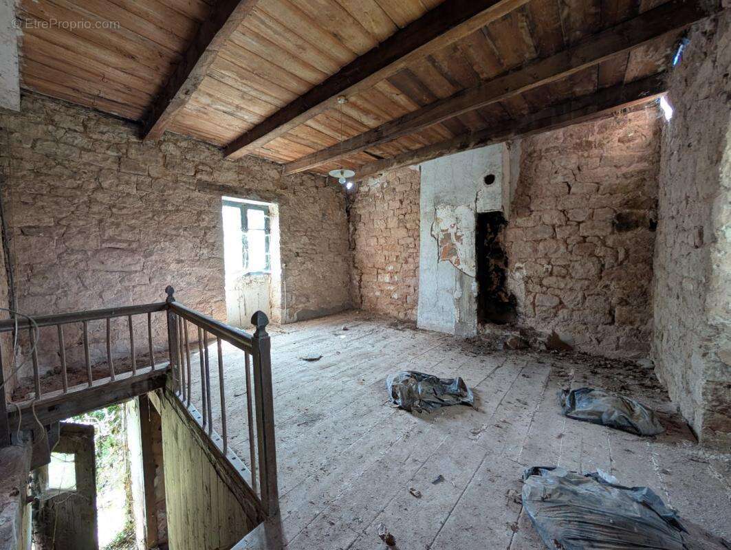 Maison à NAUVIALE