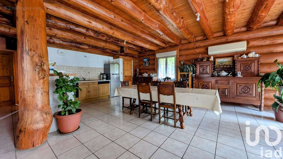Maison 150 m² à Saint-Laurent-Les-Eglises  - photo 9