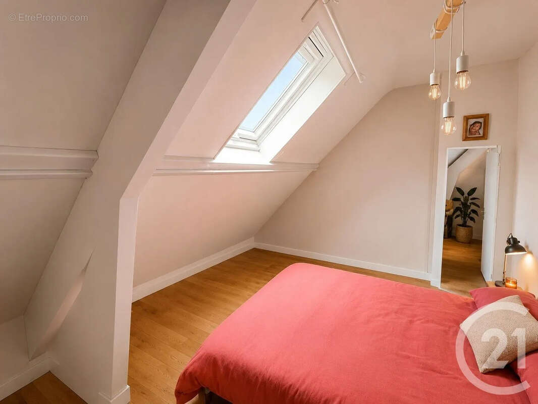Maison à SAINT-MARCEL