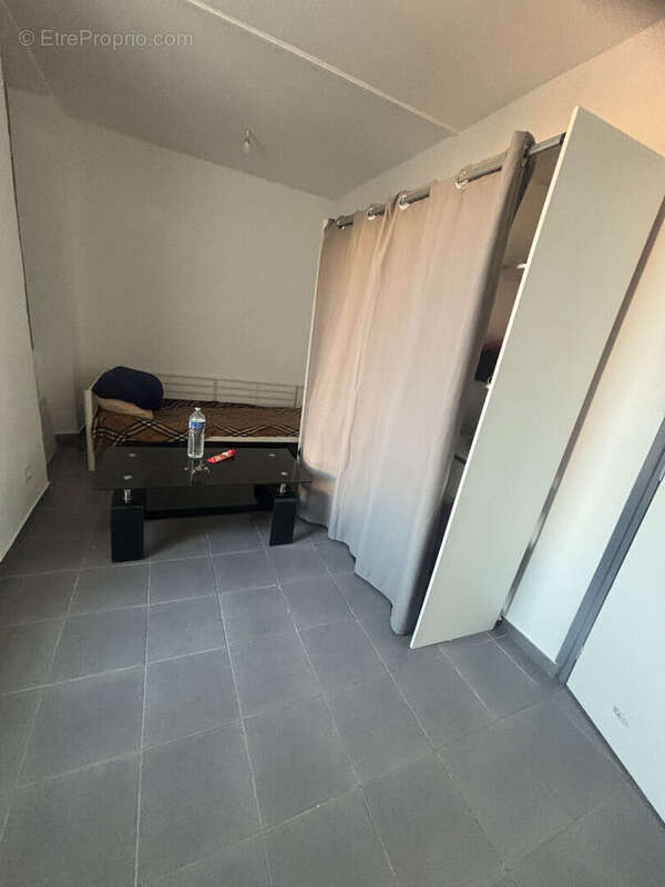 Appartement à MARSEILLE-3E