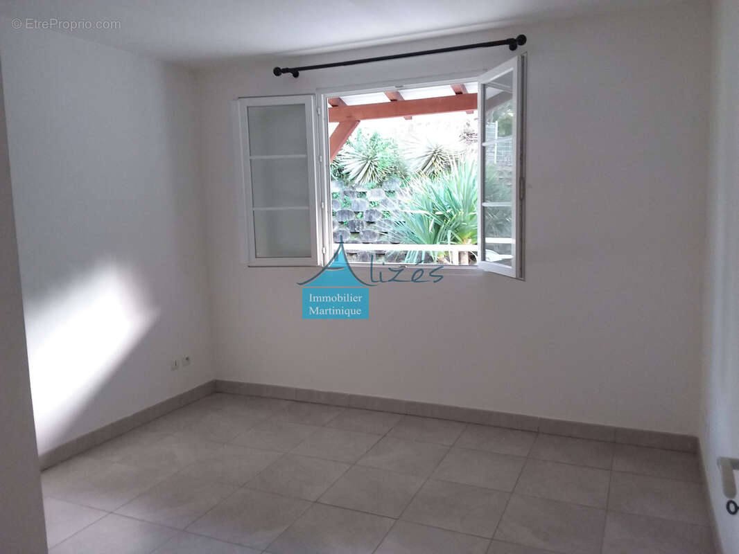 Appartement à LES TROIS-ILETS