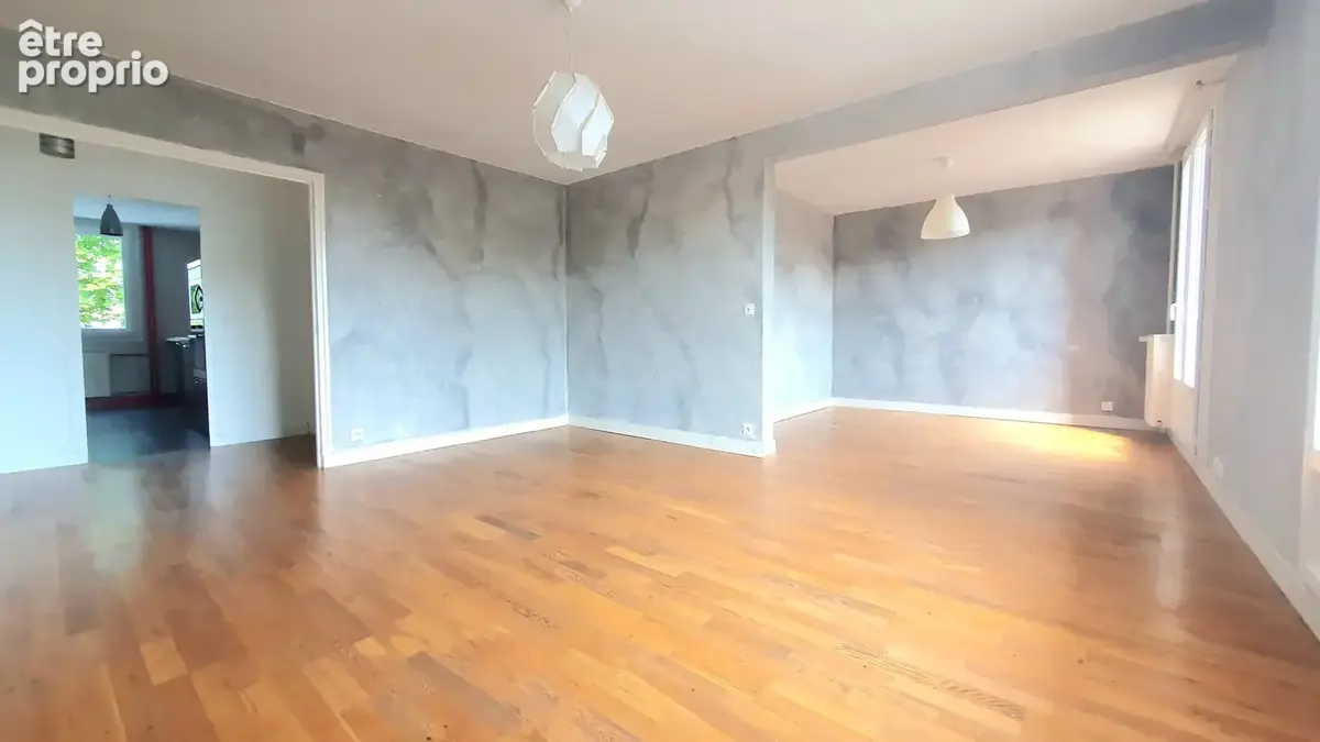 Appartement YZEURE CENTRE 108.12m2 - photo 7