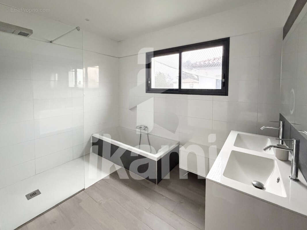 Maison à LANSARGUES