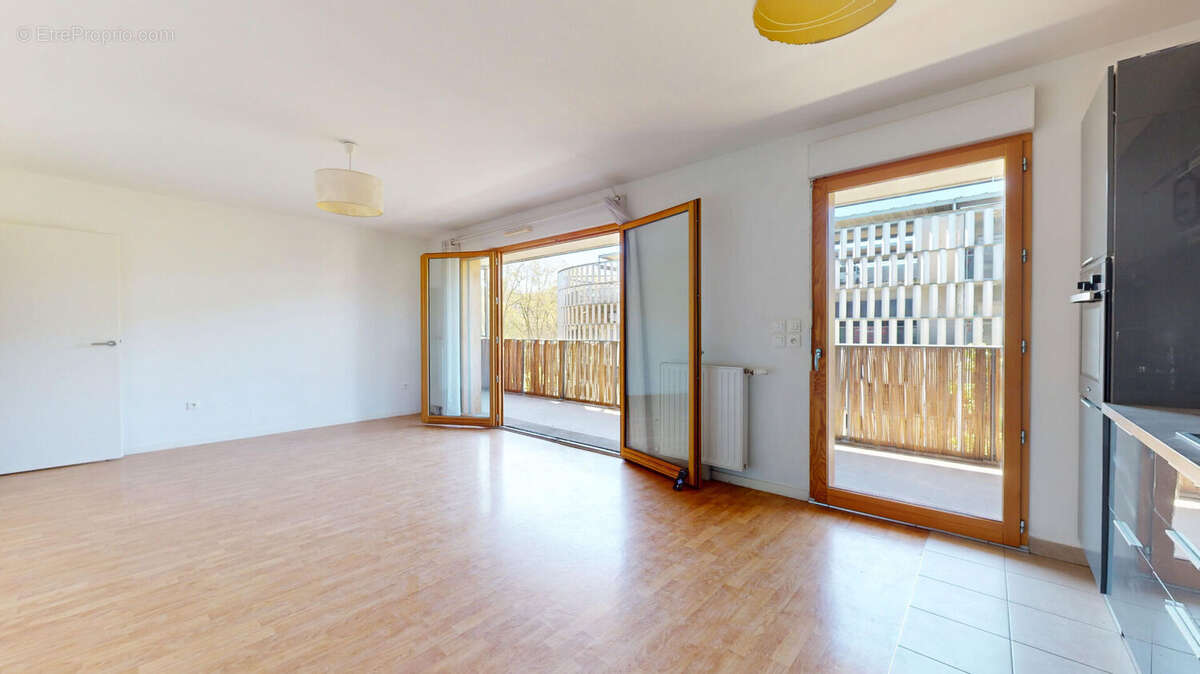 Appartement à L'ILE-SAINT-DENIS