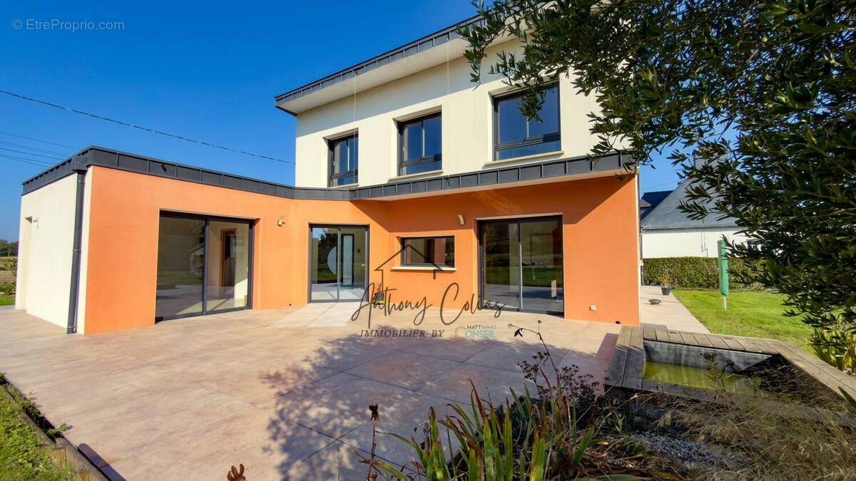 Salle de bains étage - Maison à LE GUERNO