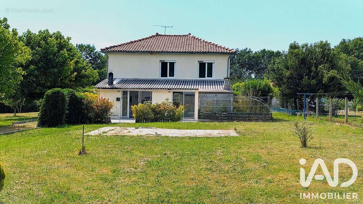 Photo 3 - Maison à MONTENDRE