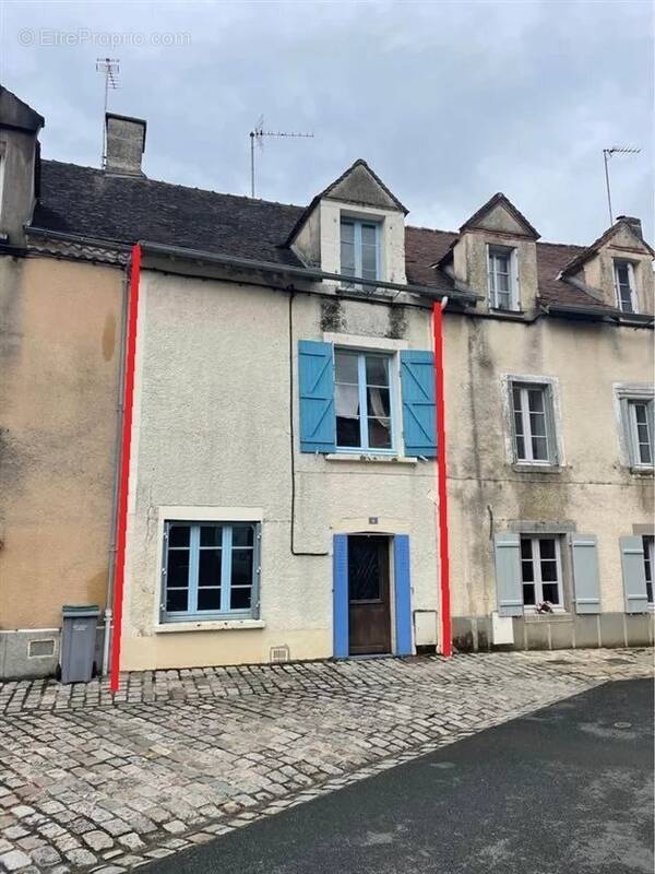 Appartement à MAGNAC-LAVAL