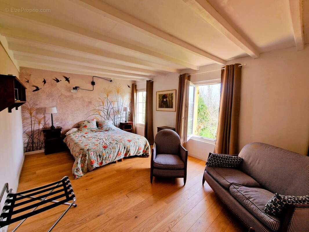 Maison à CASTILLON-LA-BATAILLE