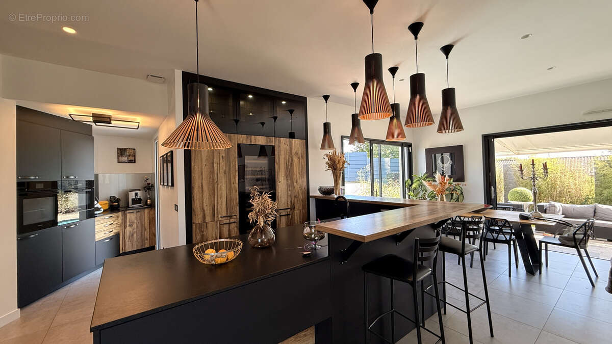 Maison à CARBON-BLANC