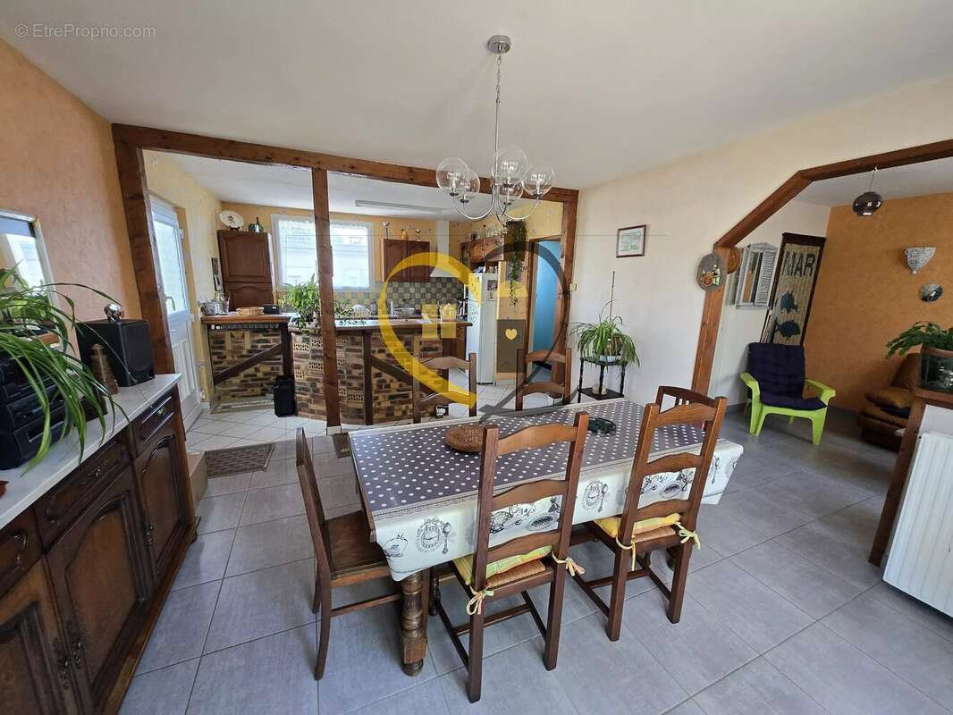 Maison sur sous-sol avec jardin – Les Aix-d’Angillon - photo 2