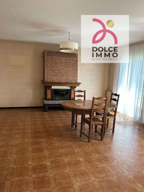 Maison à BLANQUEFORT