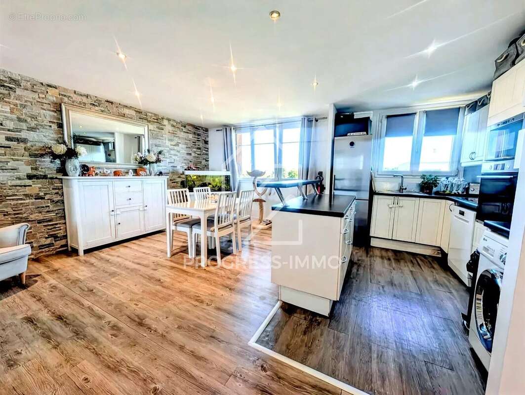 Appartement à CHAMPIGNY-SUR-MARNE