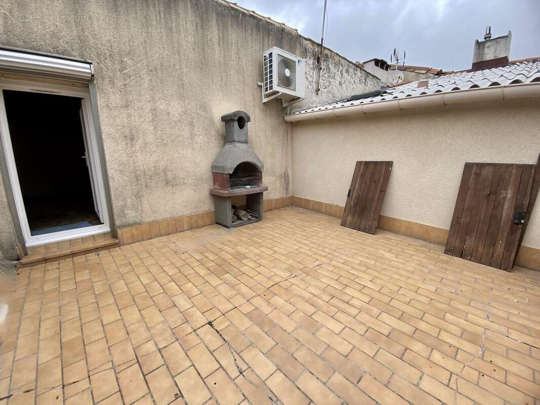 Maison à CREISSAN