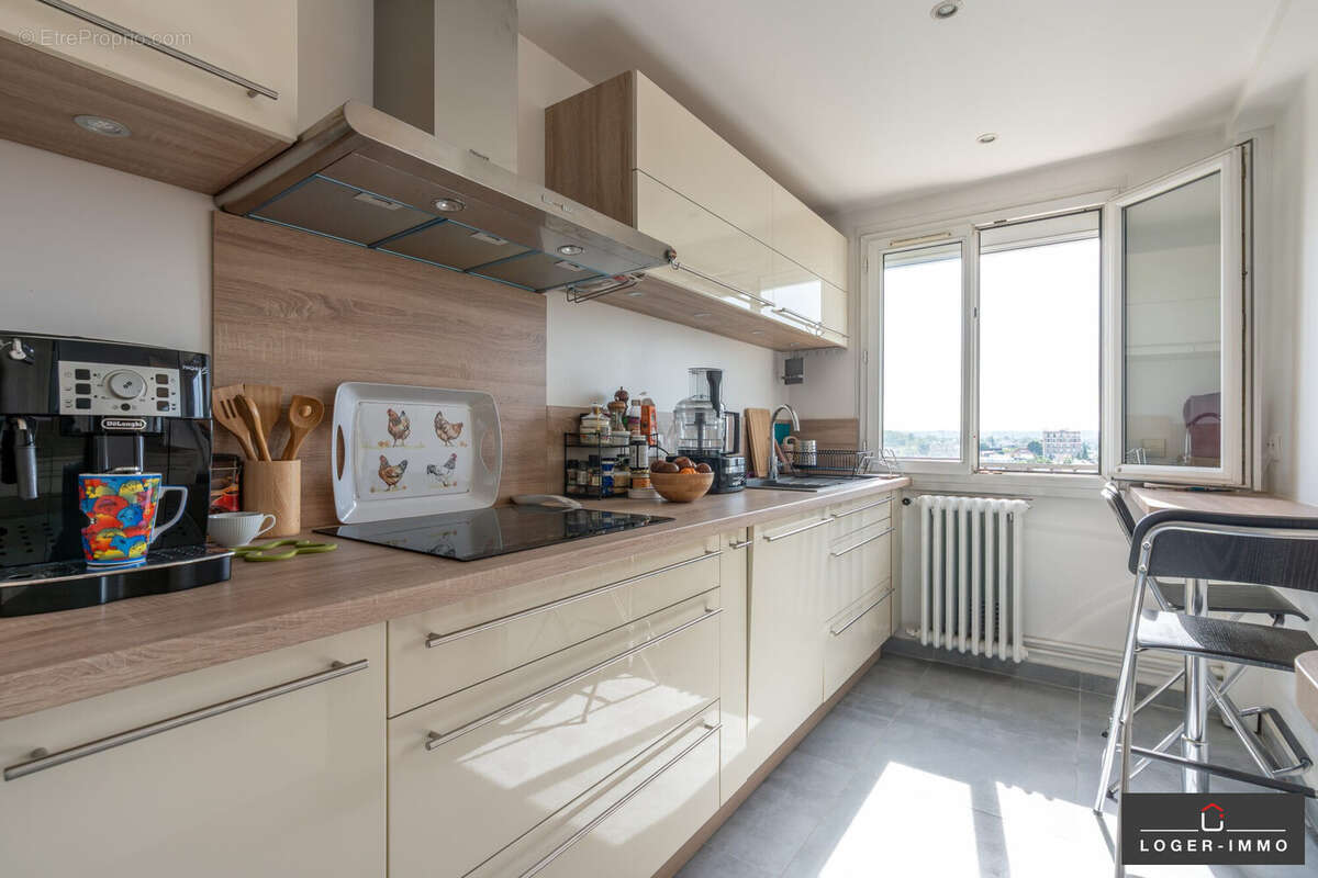 Appartement à SAINT-MAUR-DES-FOSSES