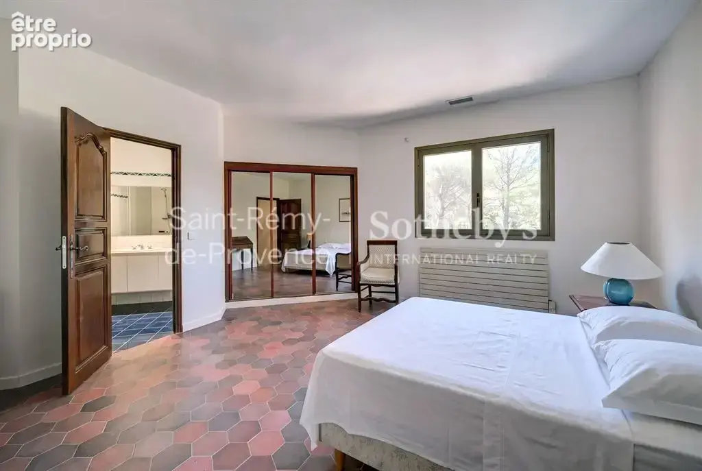 Une maison d'architecte en pierre face aux Alpilles - photo 13