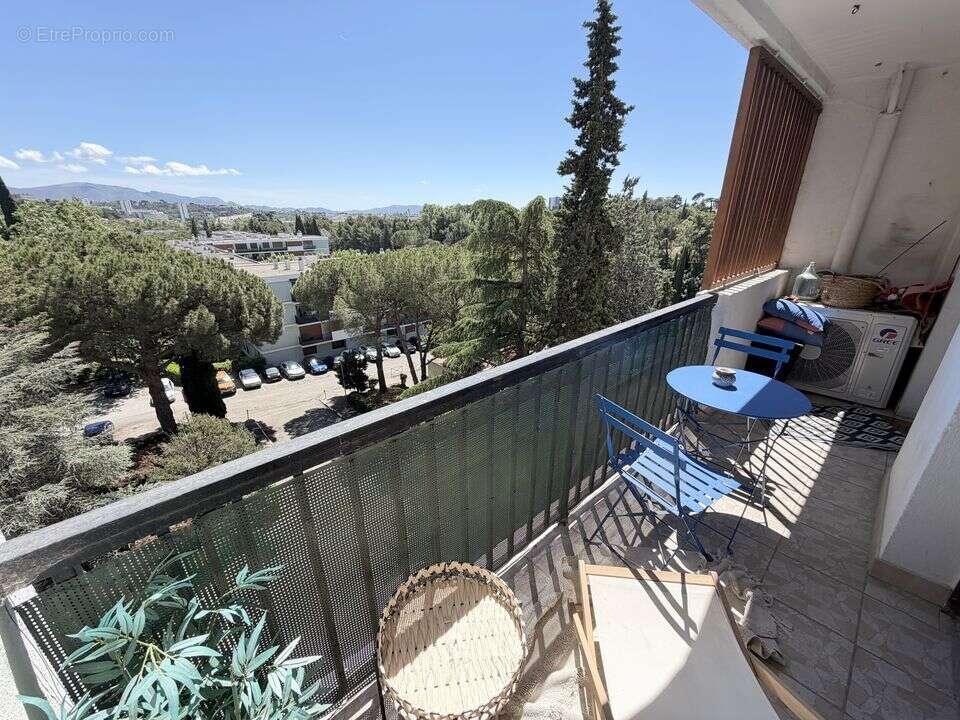 Appartement T3 a vendre - balcon - piscine - climatisation - - Appartement à MARSEILLE-13E