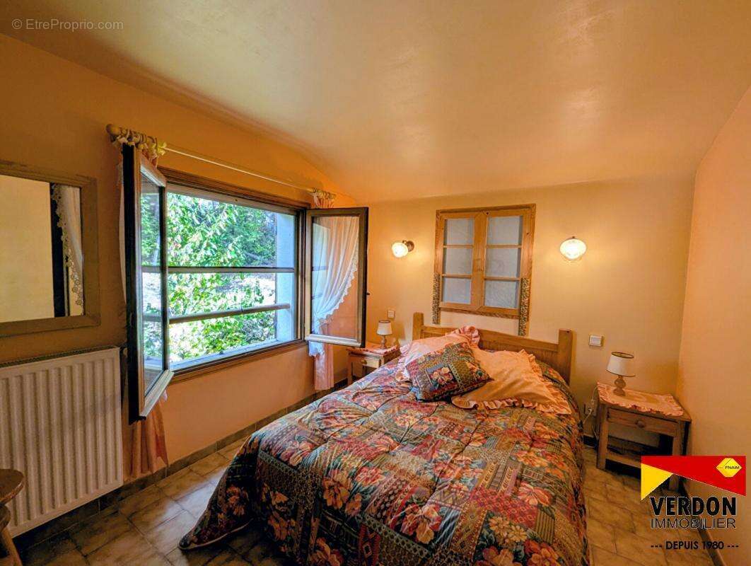 Maison à SAINT-ANDRE-LES-ALPES