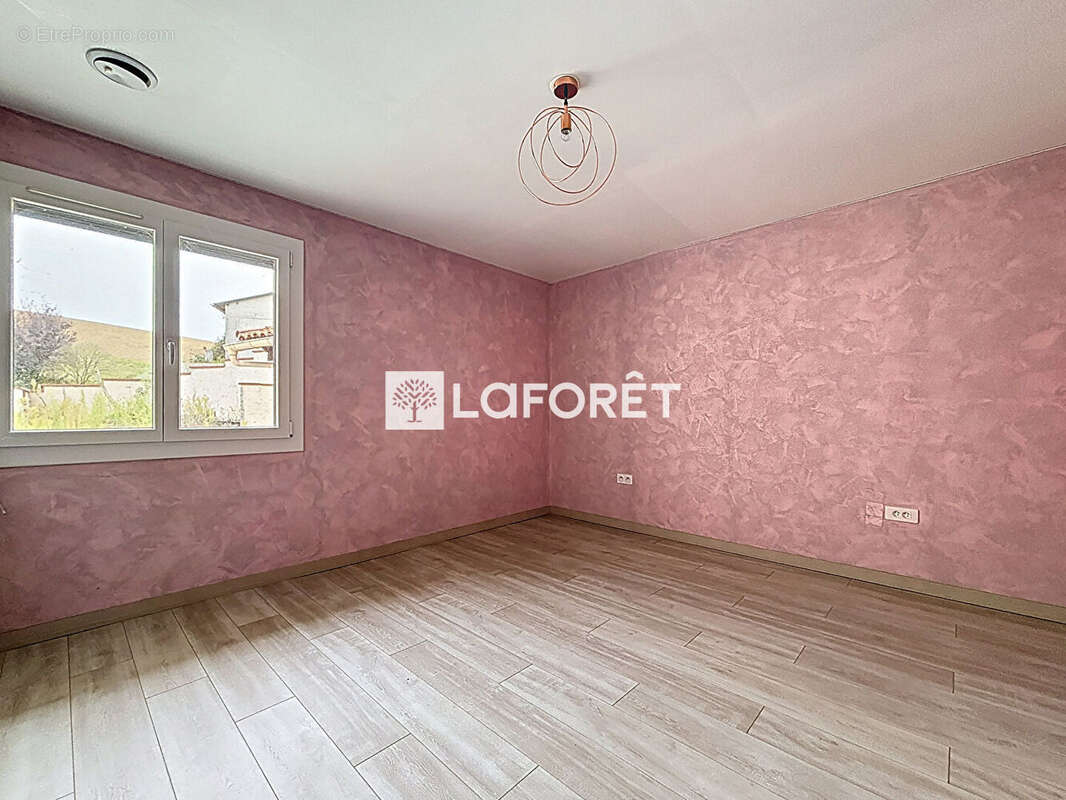 Maison à LABASTIDE-SAINT-PIERRE