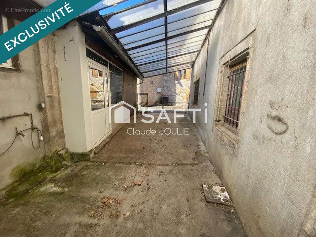 Maison 160 m² à Sainte-Croix  - photo 3